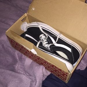 Laced vans